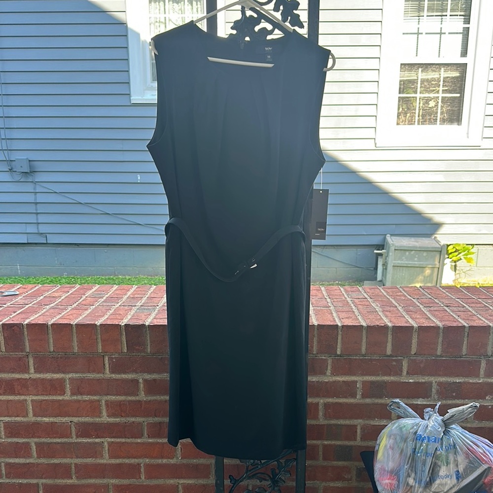 Elegant Black Sleeveless Dress